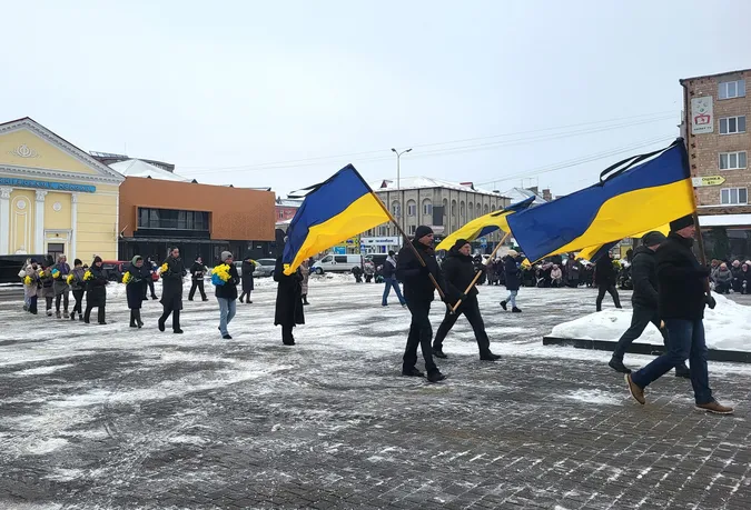 Ковель навколішки попрощався з Героями Миколою Сичем та Андрієм Вдовиченком, які два роки були зниклими безвісти