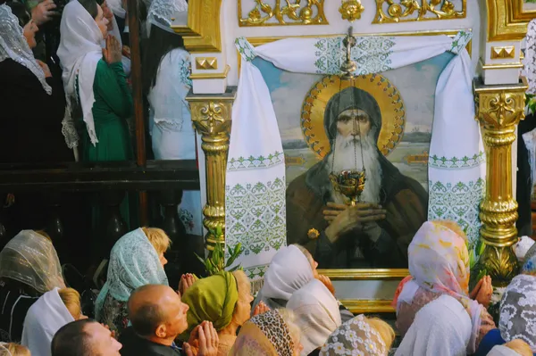 Хто з відомих лучан відвідав Богослужіння Патріарха Філарета (фото)