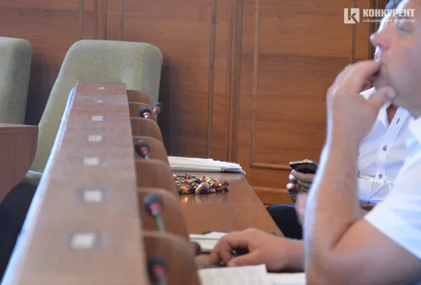 Як обирали нову голову Волиньради та хто потрапив «під роздачу» Кварцяного