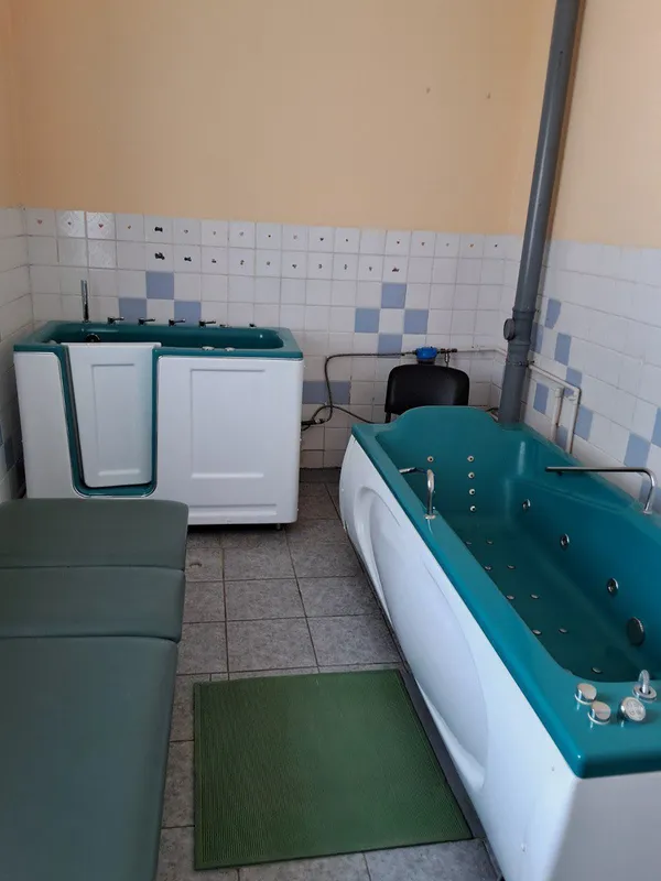 Протерміновані ліки для дітей: що виявили у луцькому центрі реабілітації (фото)
