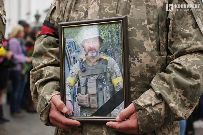 У Луцьку попрощалися із загиблими захисниками Ігорем Бохонюком і Романом Волошкіним (відео)
