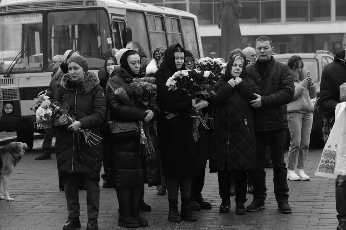 У Луцьку попрощалися з трьома загиблими на Донеччині військовими (фото)