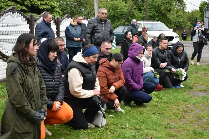 Загинув на Донеччині: Луцька громада попрощалася з Вячеславом Терьохіним (фото)