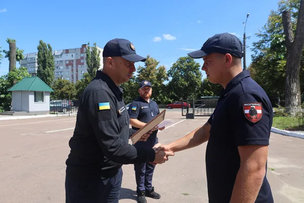 Волинським саперам вручили подяки за розмінування Чернігівщини