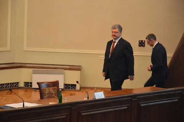 Як Порошенко трохи жорсткуватого намісника Волині представляв (фоторепортаж)
