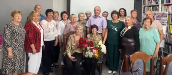 Була головою сільради та створила ветеранський хор: на Волині довгожителька відсвяткувала 80-річчя (фото)