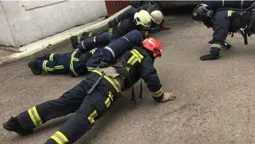 У повному бойовому: як тренуються волинські рятувальники (відео)