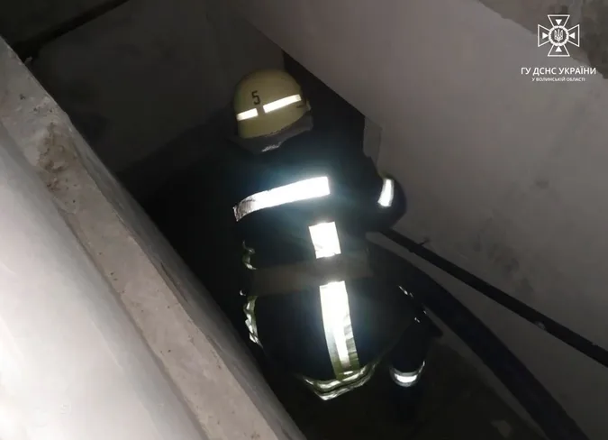 Волинські рятувальники за добу тричі відкачували воду у затоплених садибах