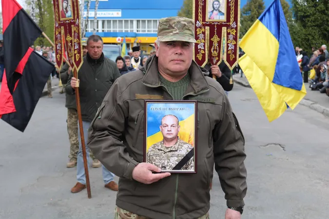 На Волині попрощалися із загиблим Героєм Миколою Гундеричем (фото)