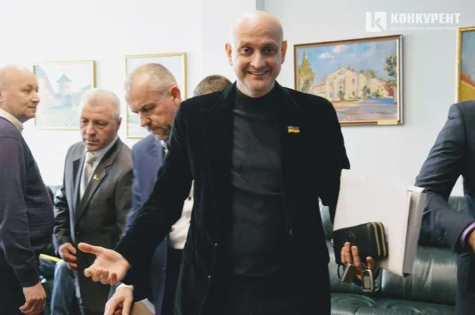 Майно депутата Луцькради Ткачука арештували