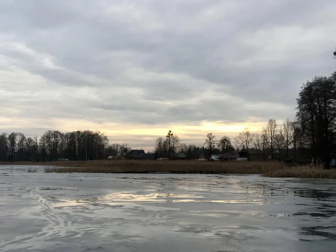 По-весняному: затока на Світязі вражає красою (фото)