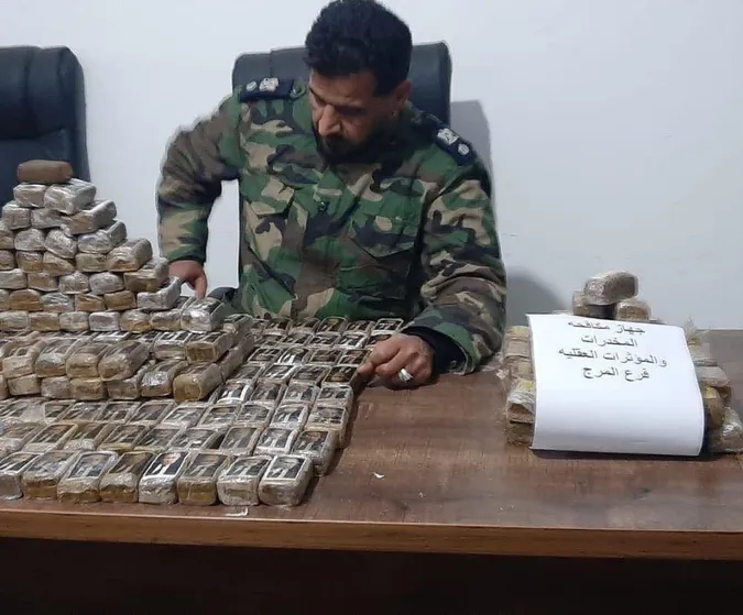 Біля берегів Лівії знайшли сотні пачок гашишу із портретами Путіна (фото)
