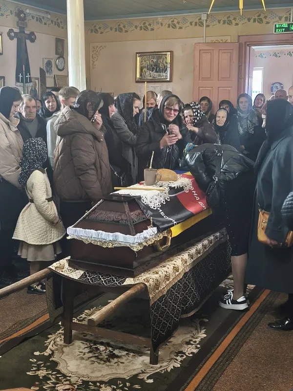 Через 3 роки після загибелі: на Волині попрощалися з 48-річним воїном Віктором Михальчуком (фото)