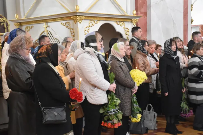 У Луцьку попрощалися з Героєм Святославом Юзефчуком (фото)