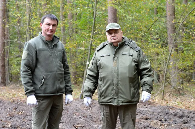Мільйон дерев за добу: по всій Волині лісівники й волонтери долучилися до акції (фото)