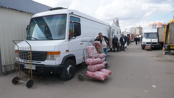Що думають підприємці з Пасажу про можливий переїзд на Новий ринок (фото)