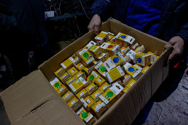 Історії навколо ялинки: хто і як прикрашає головні дерева міста (частина 2)