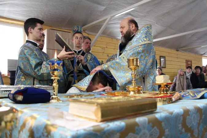 Майстер-класи і психолог: як працюватиме дитяча церква в Луцьку (фото)