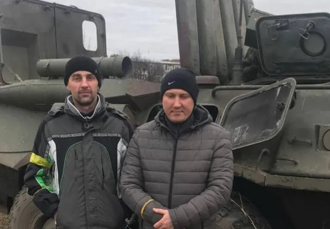 Двоє залізничників голіруч захопили російський БТР й затримали окупантів
