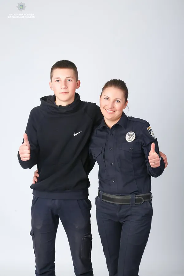 Волинські мами-патрульні і їхні діти: зворушливі світлини (ФОТО)