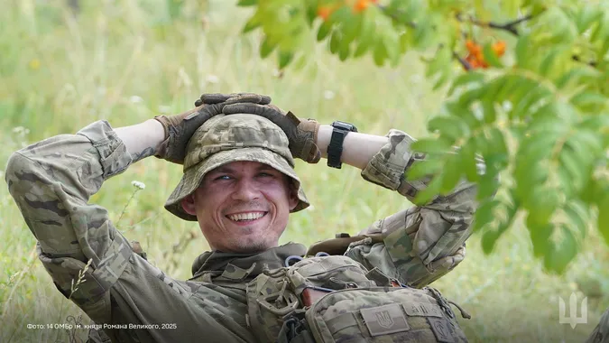 «Вони знають ціну життя»: показали воїнів волинської бригади у мить відпочинку (фото)