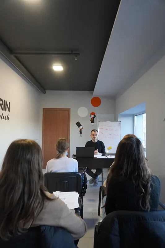 ТОП-можливості від Mandarin Language Club для різного віку в «Промені»*