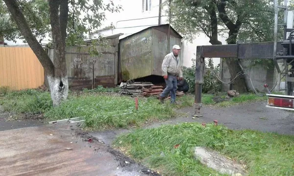 Муніципали переконали лучан знести захаращені гаражі (фото)