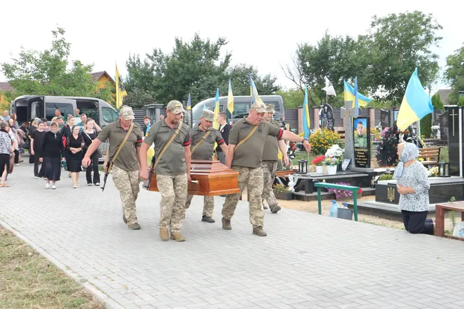 У громаді на Волині попрощалася із Захисником України Володимиром Соняком (фото)