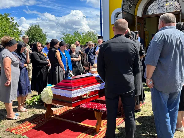 На Ковельщині попрощалися із загиблим на війні Петром Богданом (фото)