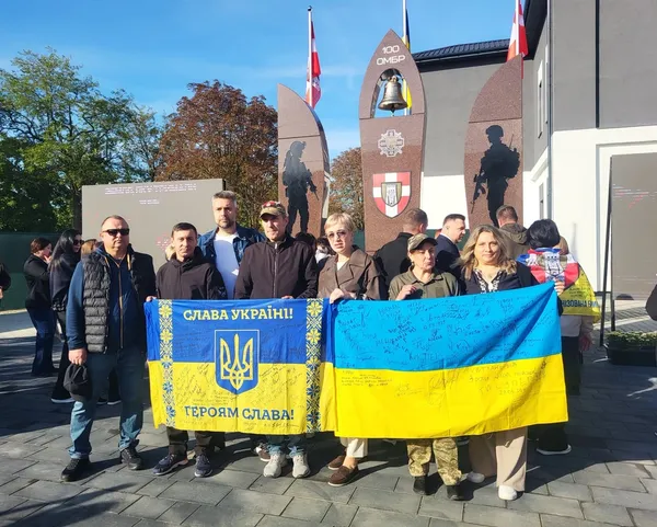 У Ковелі відкрили меморіал на честь полеглих військовослужбовців «Сталевої Сотки» (фото)