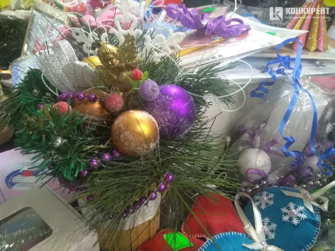 У Луцькраді люди з інвалідністю продають вироби, аби заробити копійку