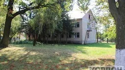 Будинок на Волині поступово перетворюється в руїни (фото)