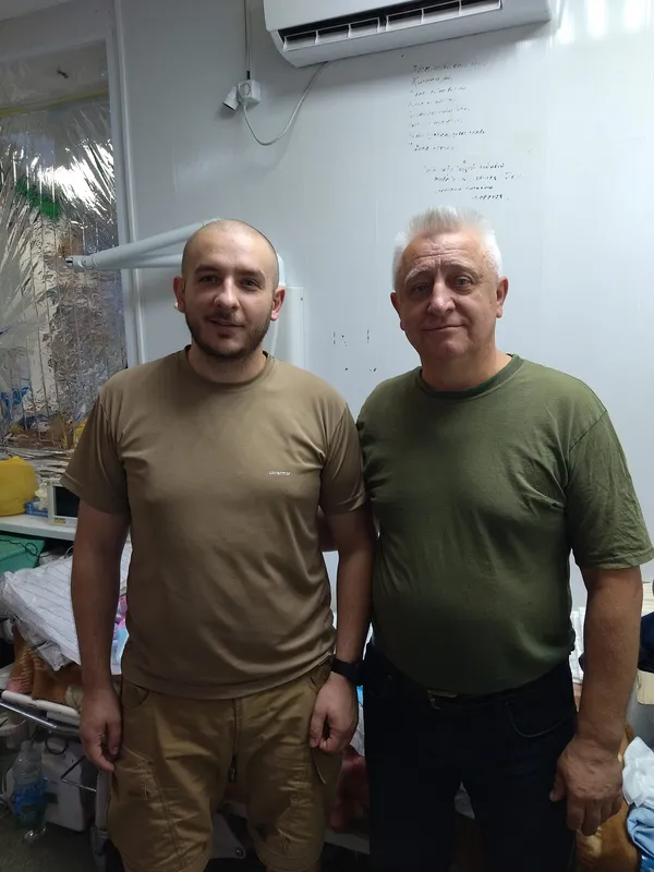 Хірург Олексій Носулько та анестезіолог Сергій Сівак