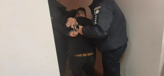 Волинські правоохоронці відпрацювали затримання злочинця у суді (фото)