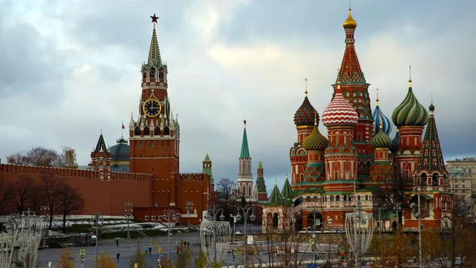 У Росії місцеві депутати та журналісти виступили проти війни з Україною