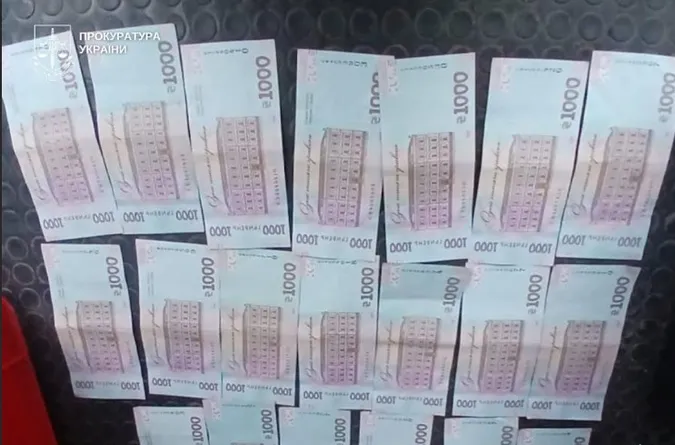 Вимагали 100 тисяч за безперешкодний бізнес: на Волині судять посадовців ГУ Держпродспоживслужби (фото)