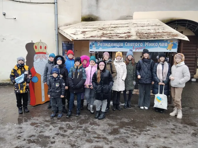 Як у Луцьку працювала Резиденція святого Миколая в укритті (фото)
