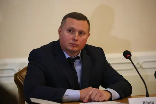 Скільки заробив у квітні голова Волинської ОДА (інфографіка)