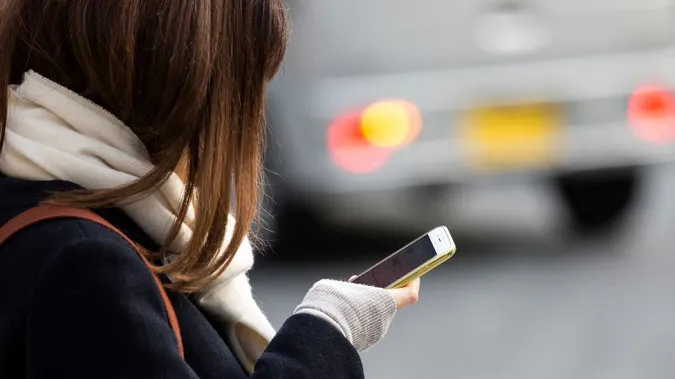 Більшість часу на TikTok: скільки люди витратили годин на соцмережі у 2021