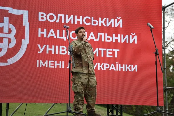 У Луцьку посвятили в студенти понад 3,4 тисячі першокурсників ВНУ (фото)