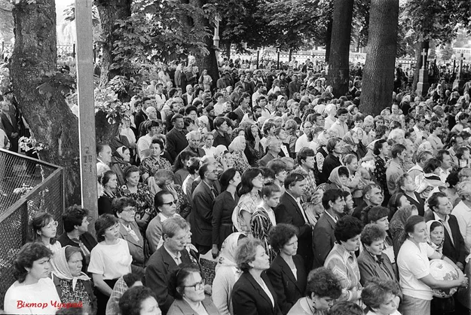 Як у Луцьку відзначали тисячоліття хрещення Русі: архівні фото