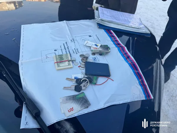 $3 тисячі за зняття з розшуку: на Волині посадовець ТЦК погорів на хабарі