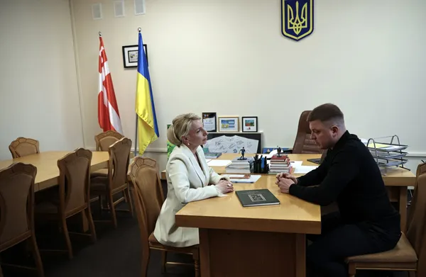 Волинський дослідник присвятив нову книгу 600-річчю з'їзду монархів у Луцьку (фото)