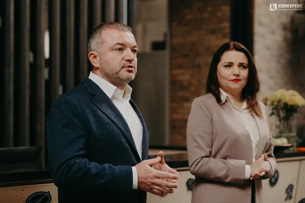Про що говорили Покровський і Надточій на зустрічі із представниками автобізнесу (фото)