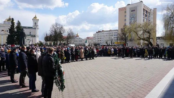 Він любив життя: у Луцьку попрощалися із захисником України Сергієм Сулимою (фото)