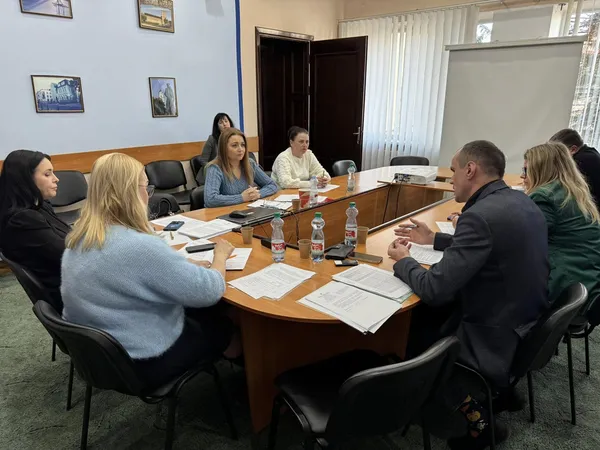Луцьким вихователям і няням піднімуть зарплати: на скільки