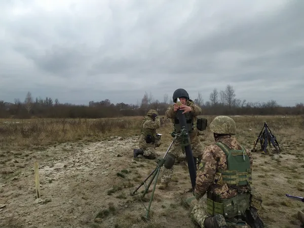 Мінометники Волинської тероборони показали, як вчаться нищити ворога (фото)