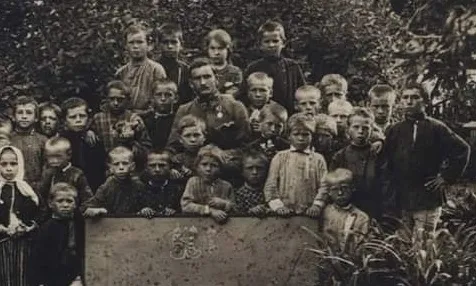 Вчитель – січовий стрілець: якою 100 років тому була народна школа у селі на Волині