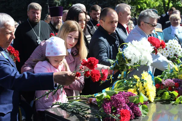 Ніколи знову: у Луцьку вшанували пам'ять жертв Другої світової війни (фото)