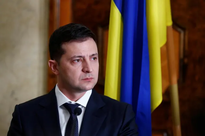 До Ірану вилітають фахівці, я постійно консультуюся з партнерами, – Зеленський